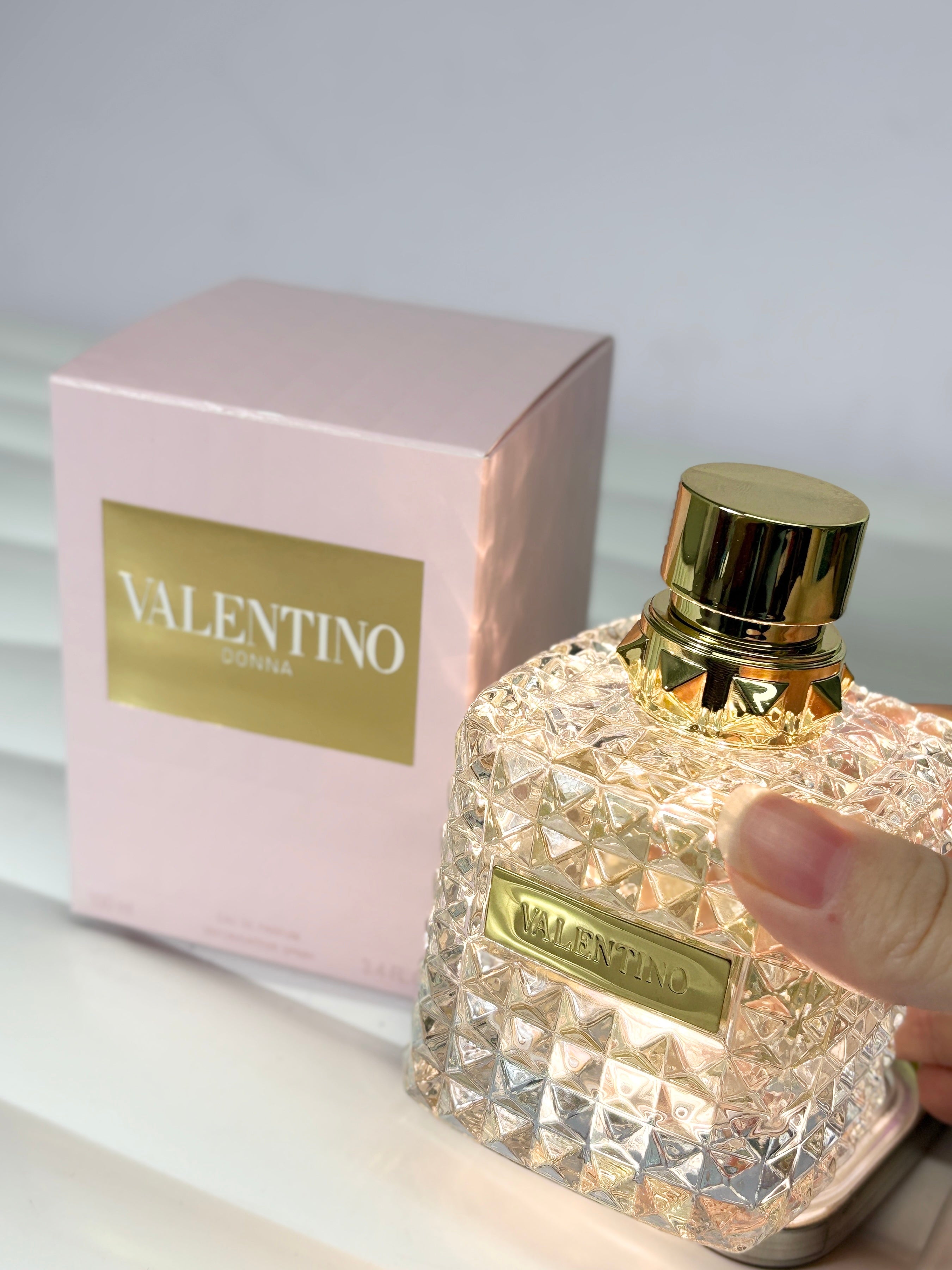 VALENTINO "GONNA"